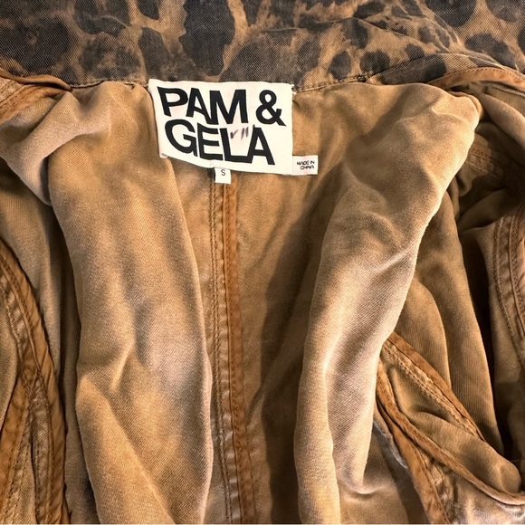 Pam & Gela Leopard Print Utility Jacket from Revolve Size Small - Picture 10 of 13